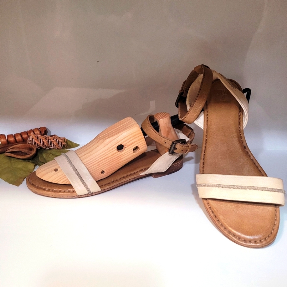 Frye Philip Seam Ankle Strap Dress Sandals Ivory/Tan - Picture 6 of 6